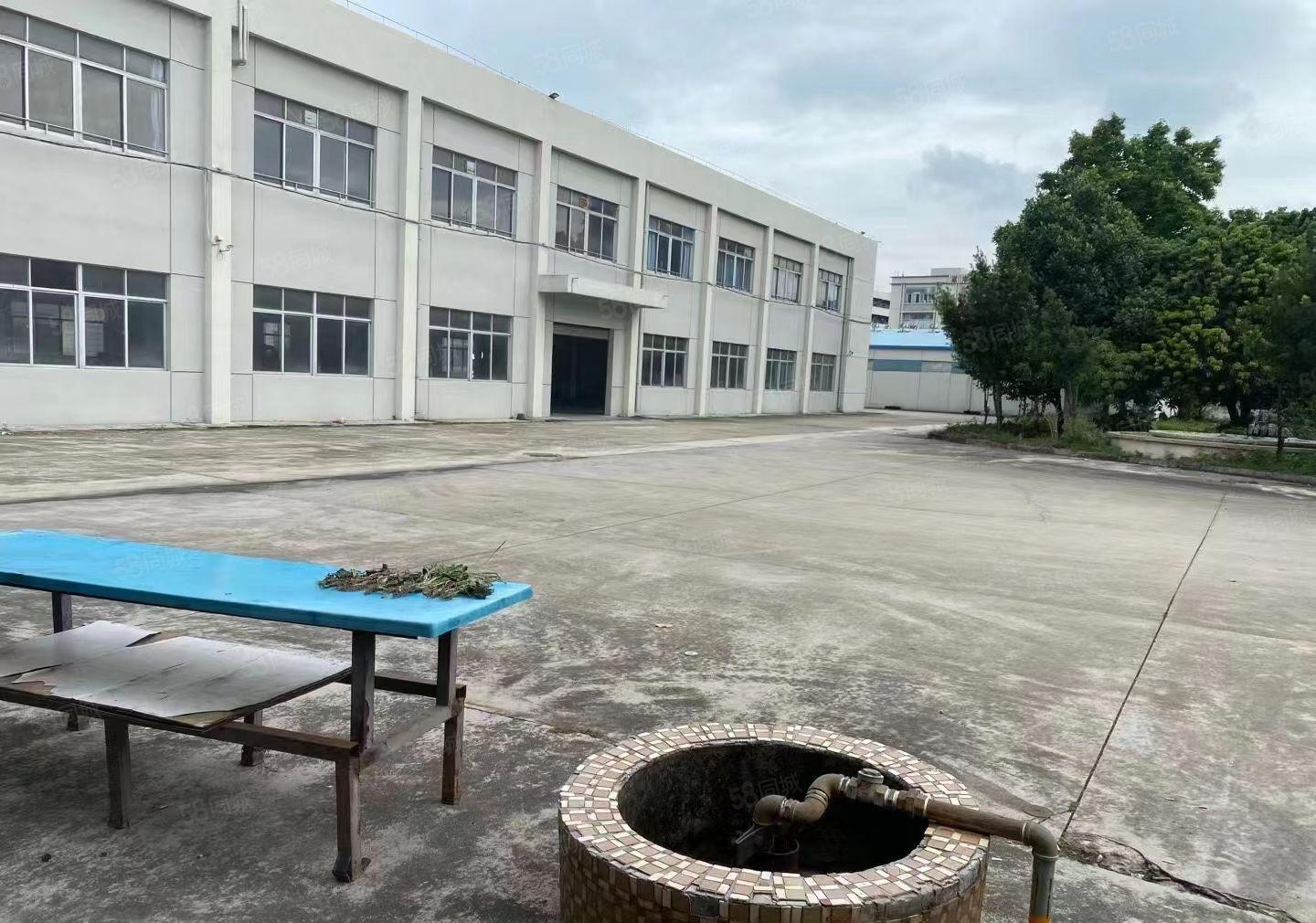 平湖富民标准一楼2000平方带牛角厂房出租