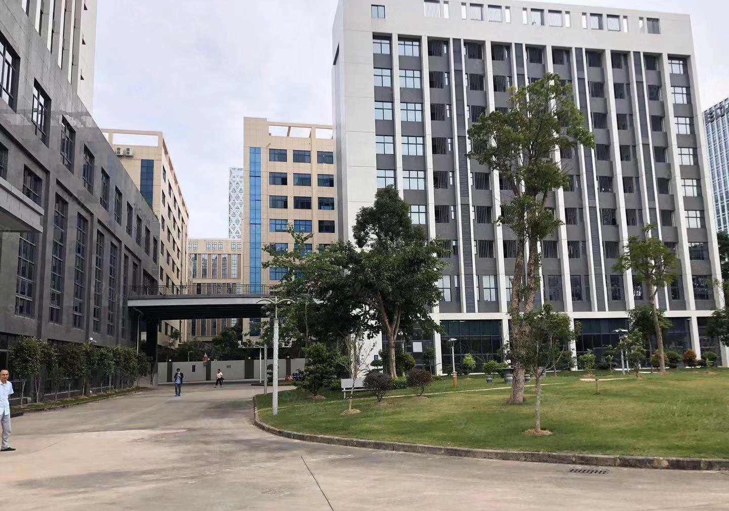 嶂背市场边原房东工业园新空出2楼1000平方带精装修厂房出租