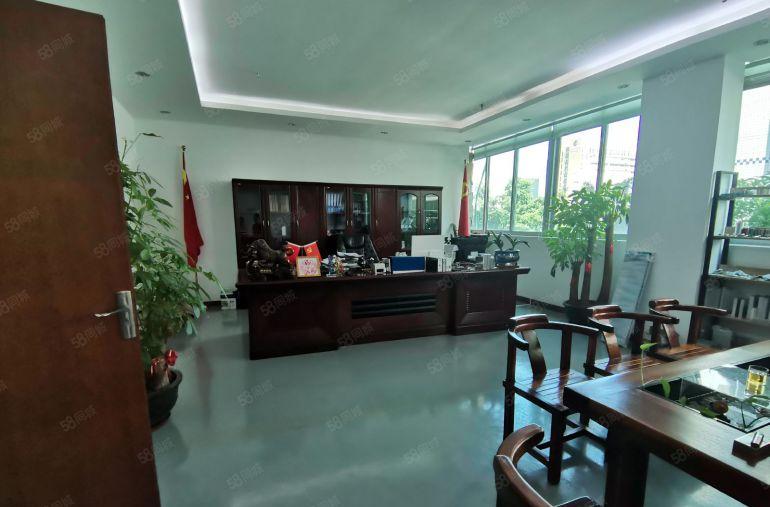 横岗六约工业区原房东红本3楼500平方精装修办公室厂房可分租