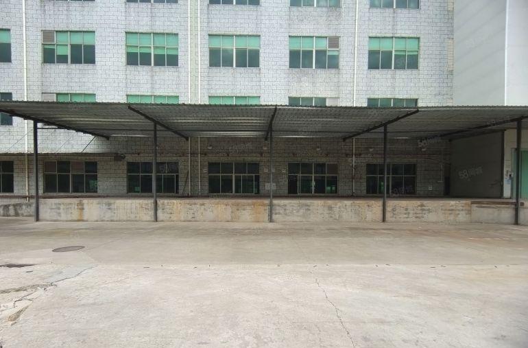 空地大龙岗中心城1楼2000平方带精装修办公室厂房仓库出租