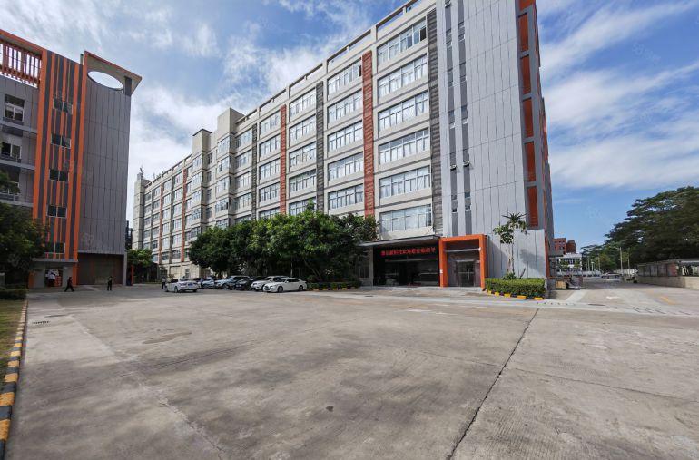 龙岗宝龙地铁站高新产业园楼上300平带装修办公室红本厂房出租