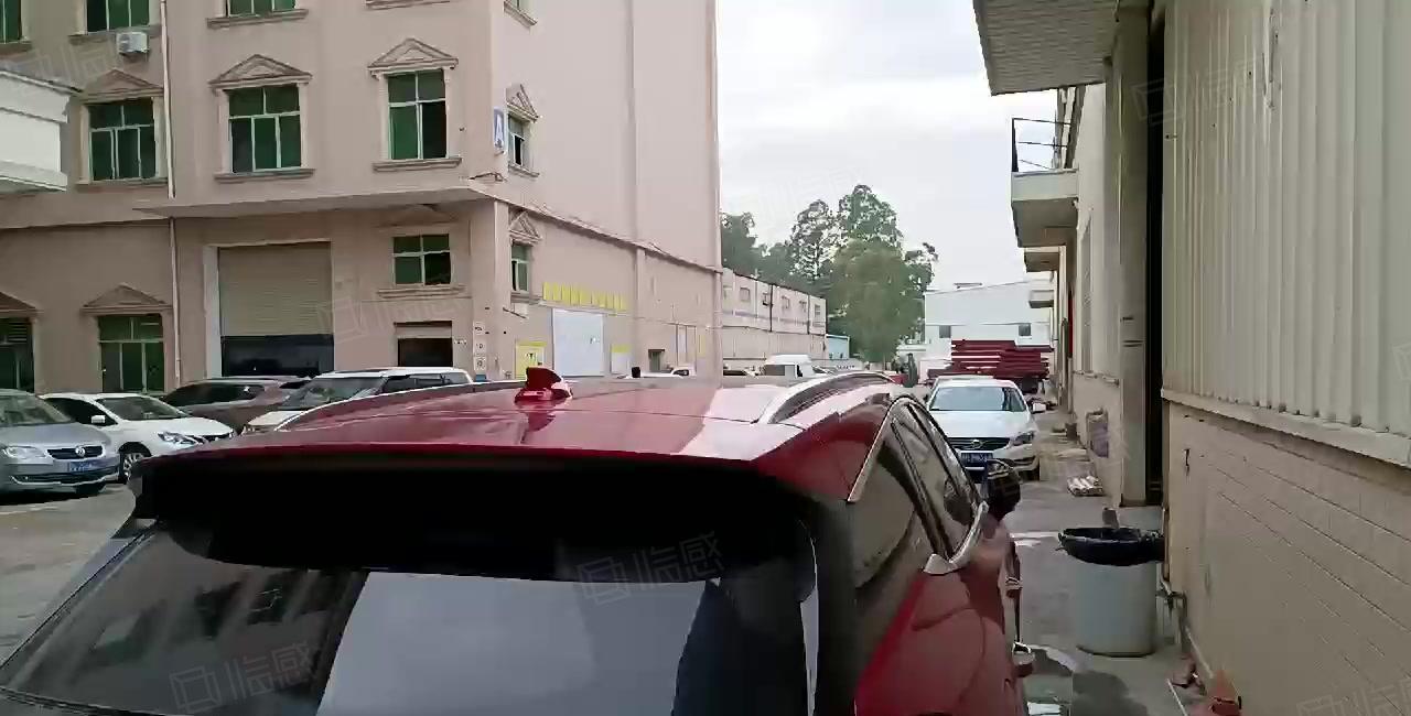 龙岗新出原房东钢构厂房出租2600平可分租，交通便利可进大车