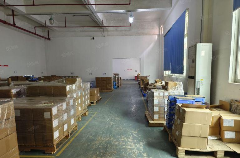 500平起分  龙岗上雪科技2000平方原房东红本厂房仓出租