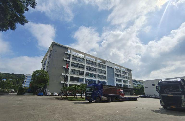 宝龙地铁站原房东科技园3楼1000平带装修办公室厂房仓库出租