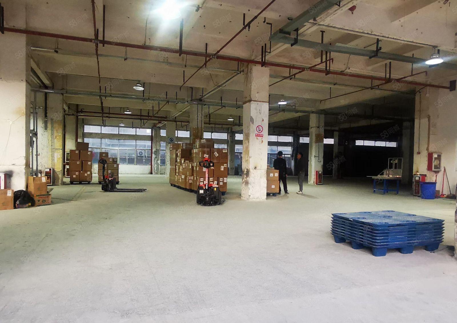 雪象华为地铁站一楼厂房仓库2300平出租可分租