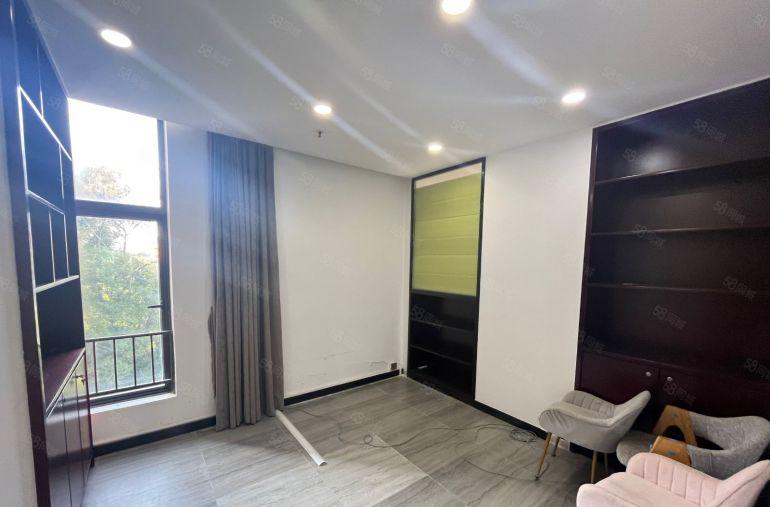 龙岗中心城500平原房东补贴红本精装修办公室仓库厂房出租