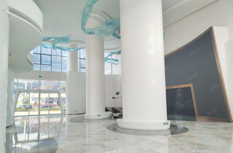 办公优选 龙岗宝龙地铁口科技园楼上精装300平办公室出租