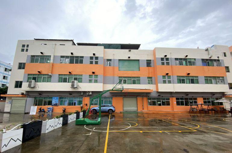 免租期90天原房东龙岗地铁口独门独院4500平精装厂房出租