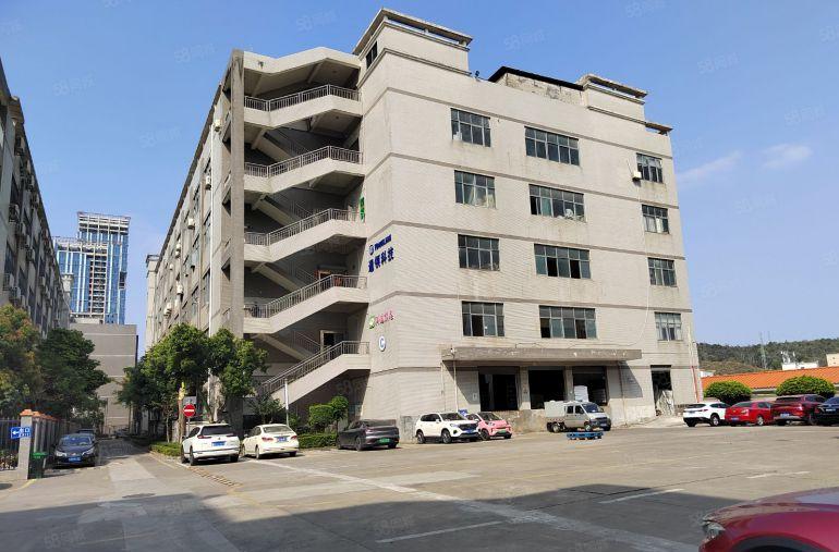 龙岗宝龙工业区原房东2000平无公摊厂房仓库低价出租红本园区