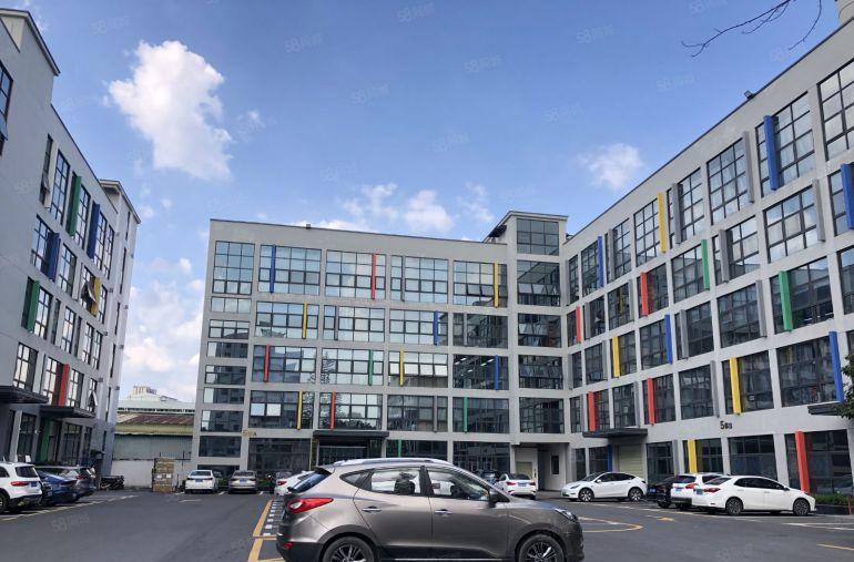 100平起分 平湖华南城独栋5000平带装修厂房仓库低价出租