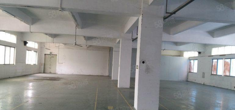 横岗六约地铁站一楼二楼厂房300，900平900平可分租