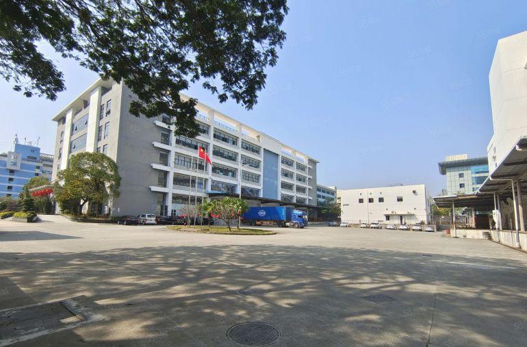 龙岗宝龙原房东大型科技园3万平带红本厂房低价出租！大小分租