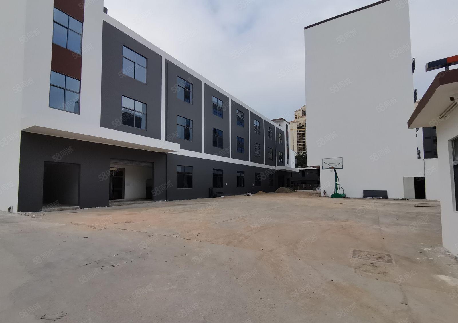 手快有!坂田地铁口科技园1800平标准厂房出租价格实惠空地大