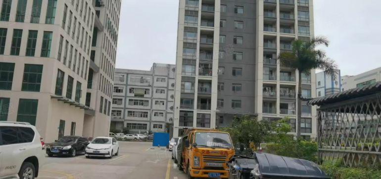 20元租平湖辅城坳1000平方厂房仓库出租200平分租通水电