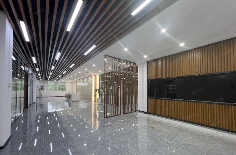 龙岗中心城楼上2000平方厂房办公仓库出租带豪华装修现成水电