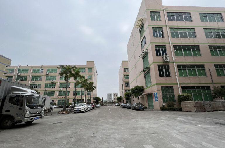 龙岗区横岗街道安良社区新出原房东独门独院厂房低价出租