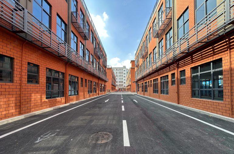 横岗六约地铁站附近电商园2楼200平方精装修办公室仓库可分租