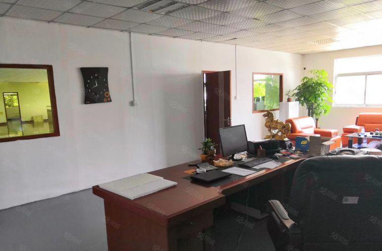 横岗六约地铁口新出楼上500平现成办公室仓库厂房低价出租