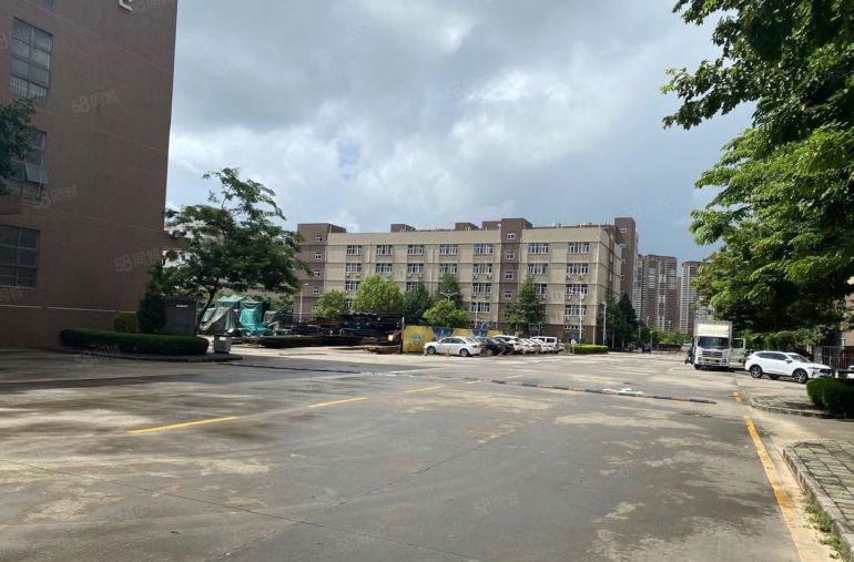 平湖华南城附近1万平厂房出租500平起分租精装修一楼仓库物流