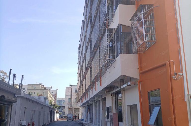 平湖禾花地铁站附近，电商办公！静谧大园区！新环境！