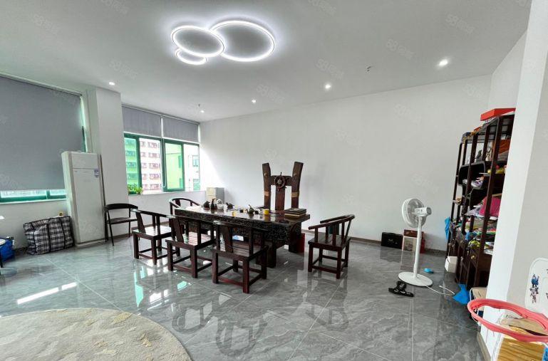 布吉丹竹头原房东红本精装厂房仓库1200平25块含管理费