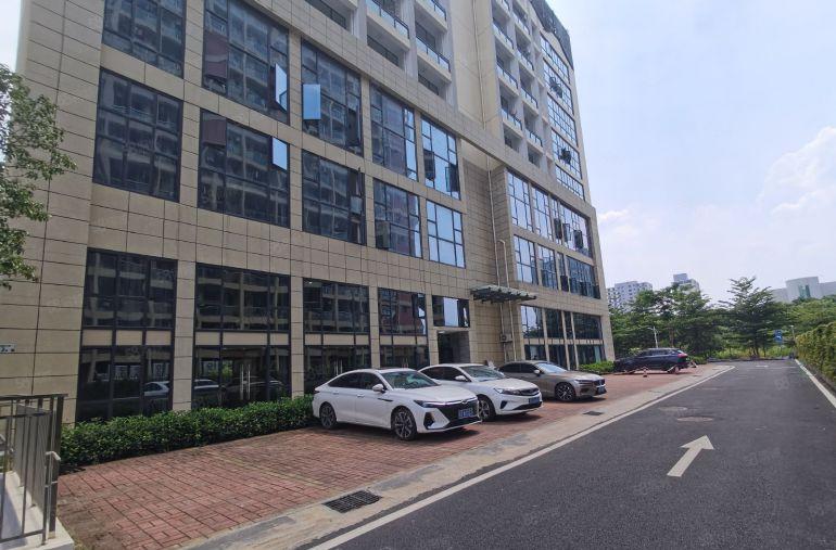 龙岗布吉百鸽笼精装修办公厂房出租独门独院50平分租超大空地