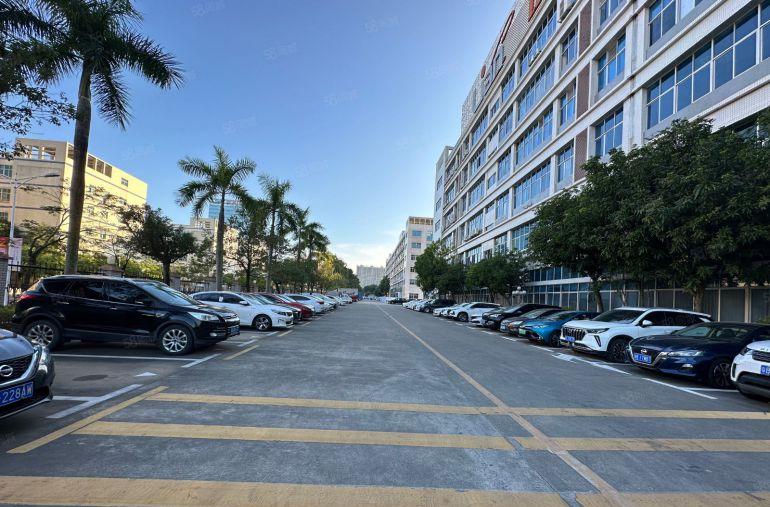 布吉大型园区原房东楼上2040平精装修电商办公仓库厂房出租