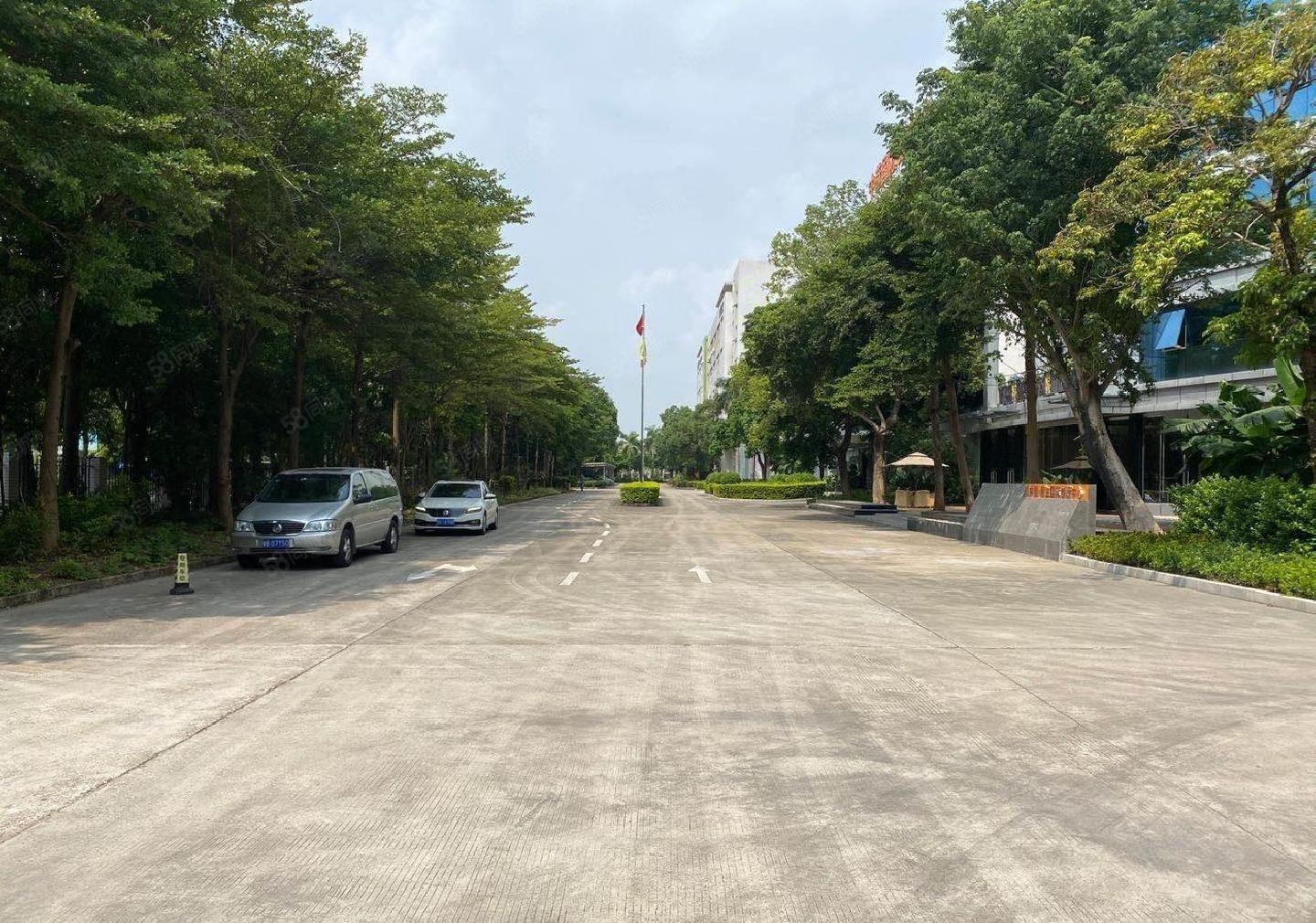 布吉南岭工业园1万平独栋厂房出租国有企业实际面积出租可分租