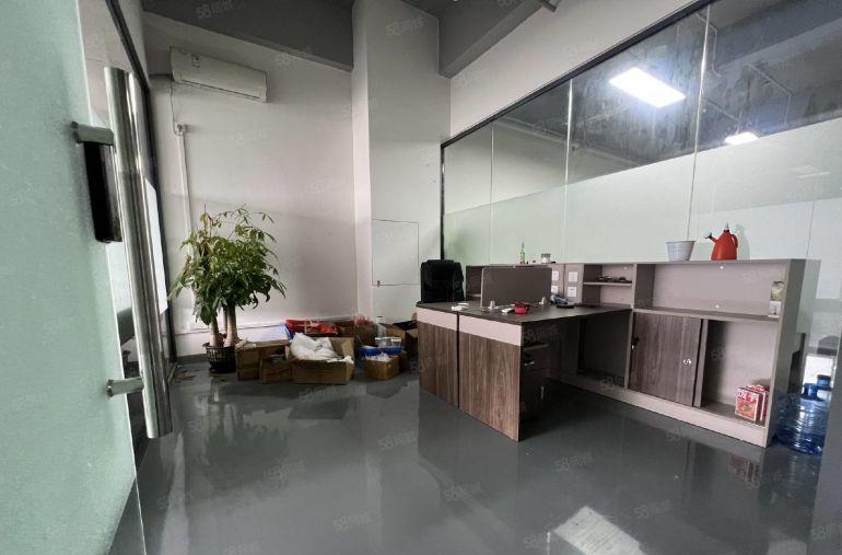 南岭新出楼上600平现成装修办公室仓库厂房低价出租