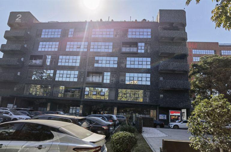 布吉地铁口便宜厂房特价19元原房东红本厂房办公仓库出租可分租