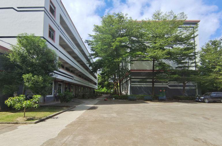 布吉上李朗花园式独院10000平厂房仓库出租红本厂房可办环评