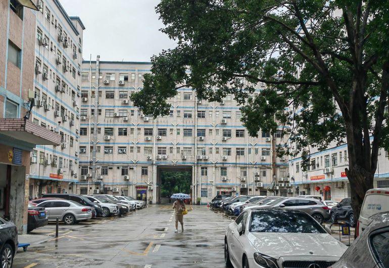 物业直租布吉丹竹头恩来工业城三楼330平米厂房仓库出租