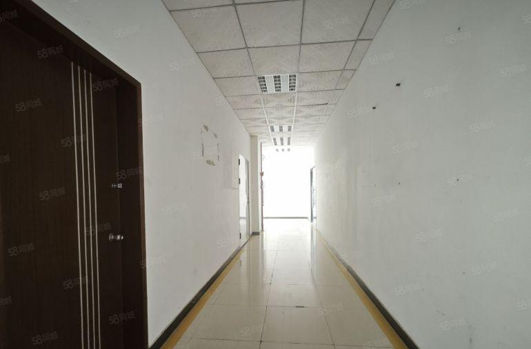 布吉李朗地铁口2000平精装修标准厂房办公仓库200平起分租