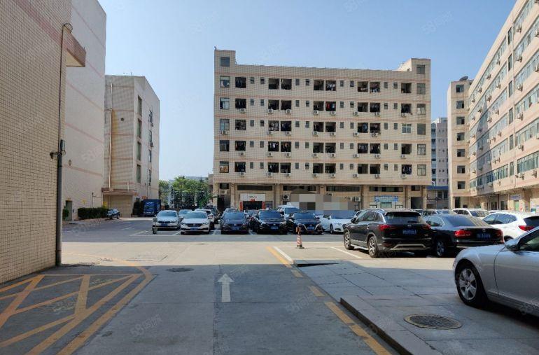 深圳布吉丹竹头红本厂房一楼3000平方出租6米高园区形象好