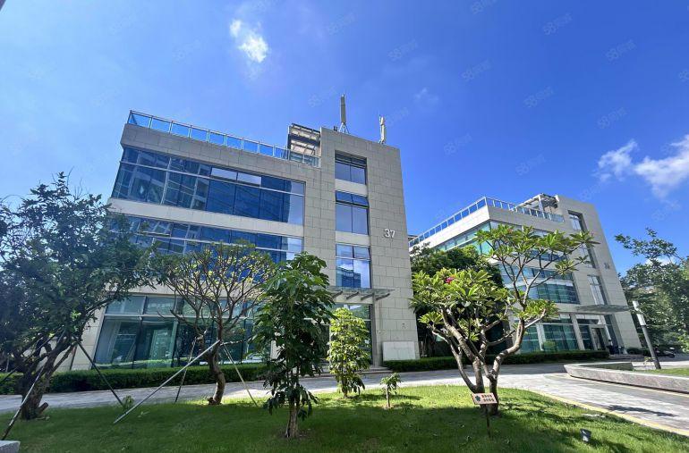 布吉石芽岭地铁口独栋厂房出租2000平，适合研发办公企业总部