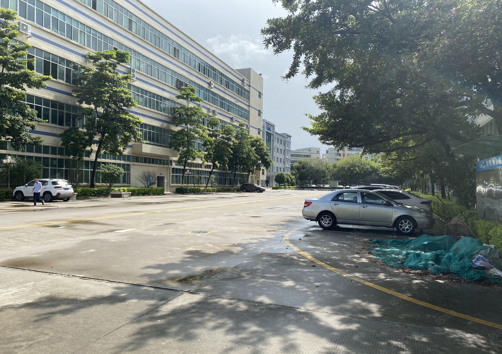 布吉李郎工业园2万平厂房出租300平起分租独门独院可办环