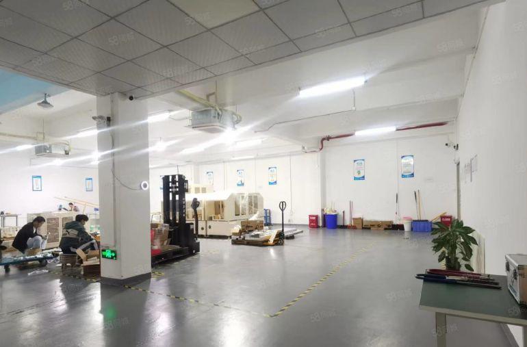 布吉红本原房东直租面积1000平至2500平厂房带装修