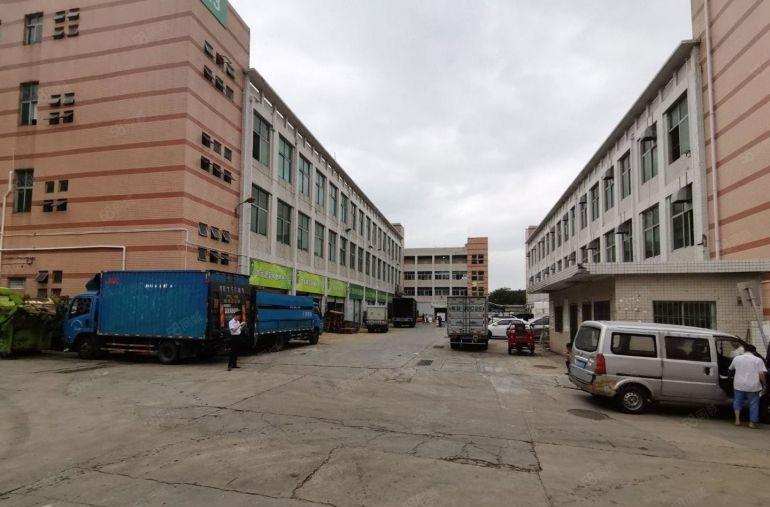 龙岗布吉标准厂房原房东带红本1000平米可分租