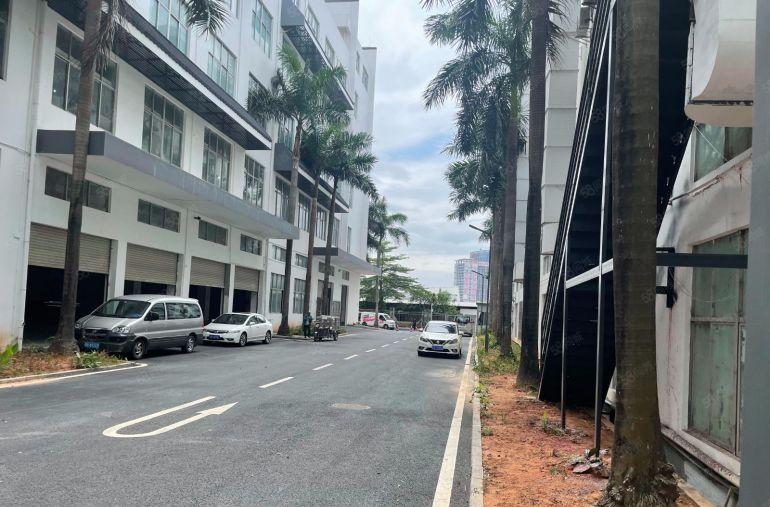 大芬地铁站旁精装修小面积办公室出租88平至188平