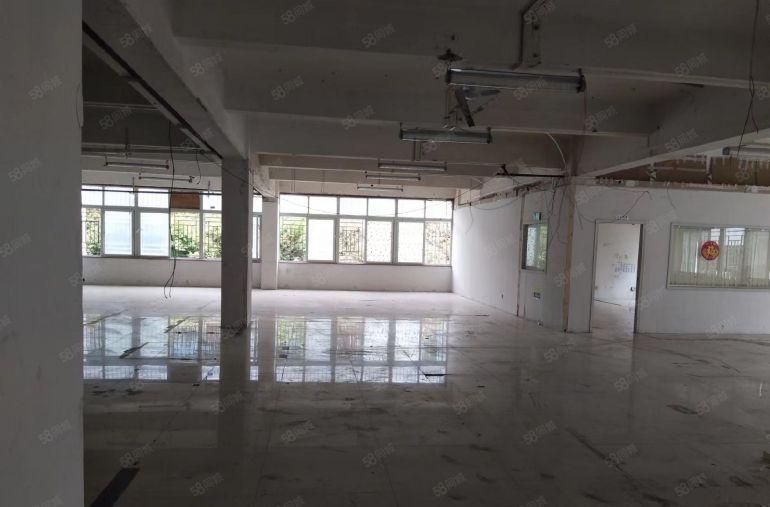 布吉上水径小面积厂房仓库，现成装修