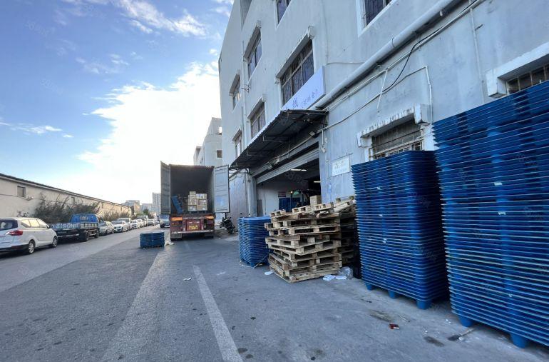 龙岗李朗工业区一楼厂房400大小可分割房东直租可大车进出