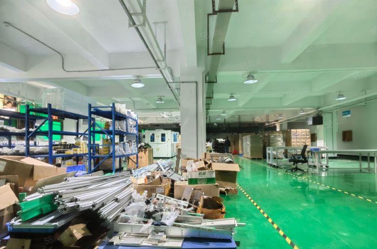 布吉上李朗地铁口无尘车间厂房出租500平，可做电子加工仓库