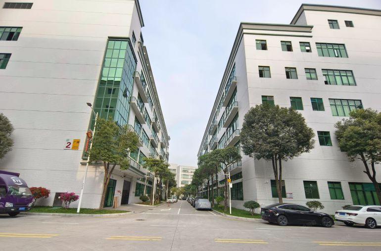 布吉大芬厂房电商物流仓库出租500起分3000平方精装修楼上