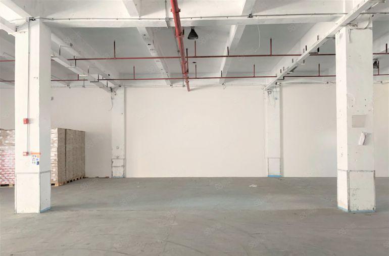 布吉丹平物流园一楼960平带卸货平台可分租可进大车高5米