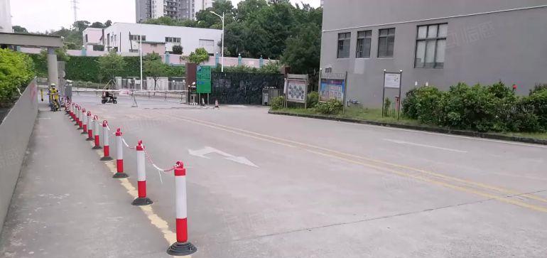 李朗地铁口红本1180平厂房仓库出租，带现成装修可办环评