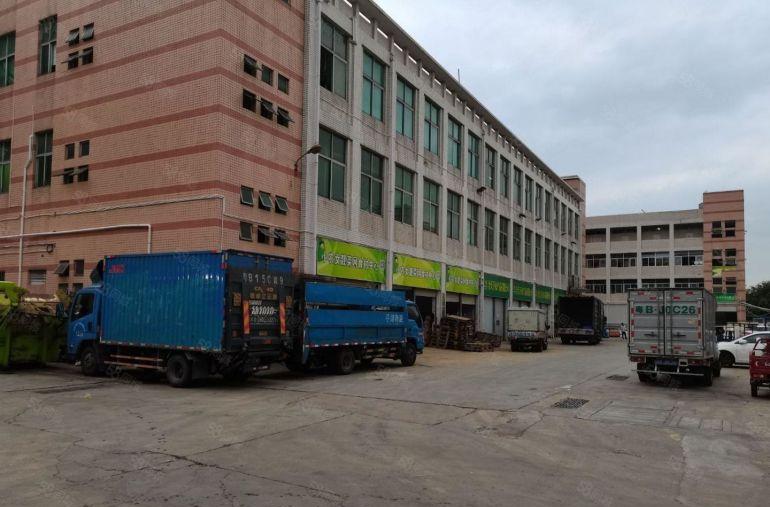 龙岗布吉标准厂房原房东带红本1000平米可分租