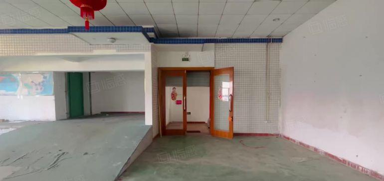 布吉甘坑1600平厂房原房东低价出租 园区空地大 配卸货平台