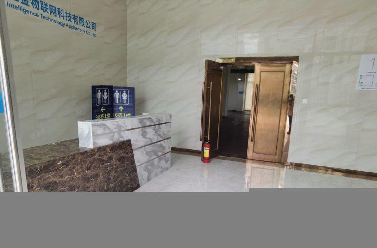 布吉地铁口2100平小独栋出租，共三层原房东直租带红本有补贴