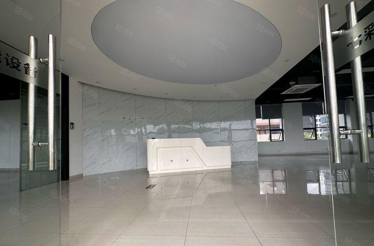 布吉李朗电商生产办公厂房1000平出租，带现成装修和空调