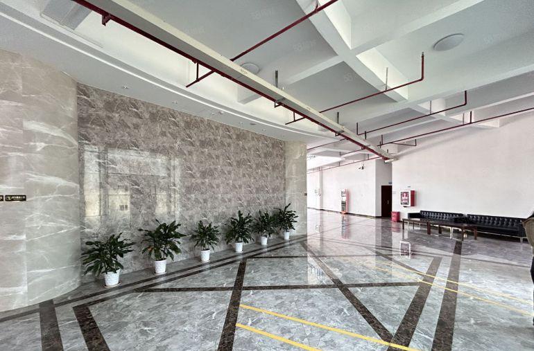 布吉上水径2000平现成装修办公室仓库厂房出租200起分